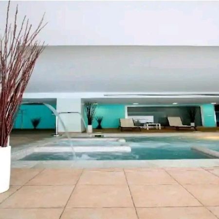 Elegante Alojamiento Con Piscina A 200 M Del Mar. Appartamento Benalmádena Esterno foto