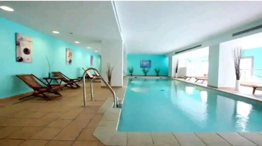 Elegante Alojamiento Con Piscina A 200 M Del Mar. Appartamento Benalmádena Esterno foto