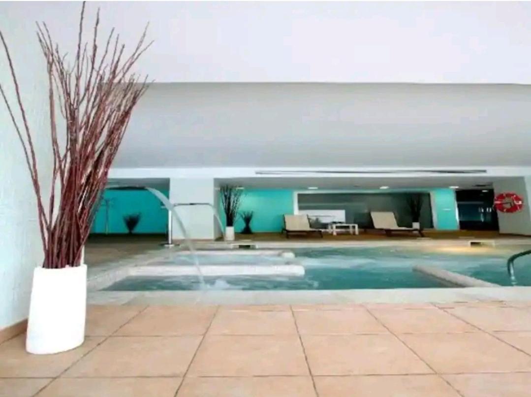 Elegante Alojamiento Con Piscina A 200 M Del Mar. Appartamento Benalmádena Esterno foto